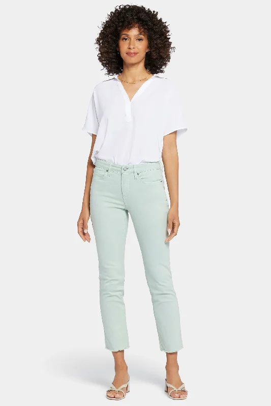 Sheri Slim Ankle Jeans In Petite - Fantasy Dream