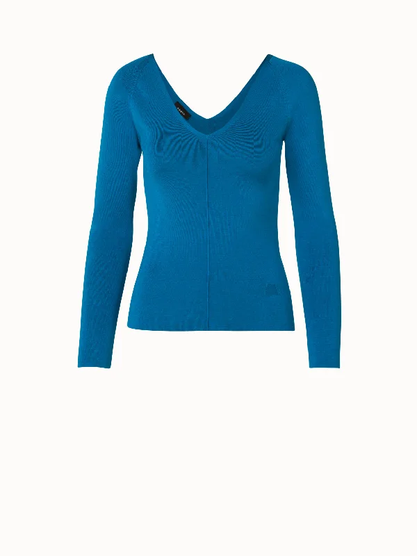 Silk Stretch V-neck Knit Pullover